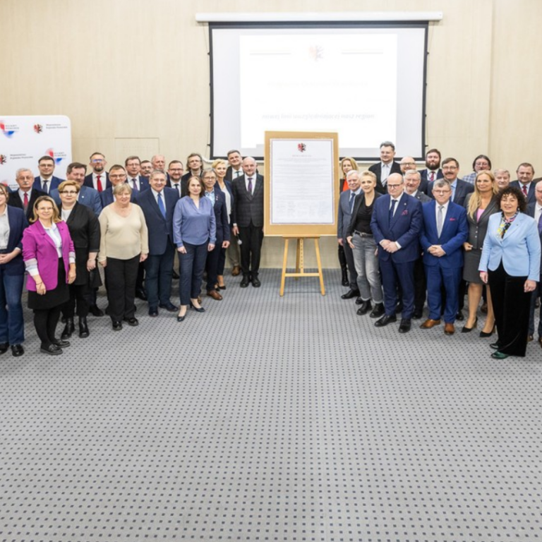 Screenshot 2024-03-07 at 17-08-18 Kolej dużych prędkości wyrażamy wolę mieszkańców Województwo Kujawsko-Pomorskie